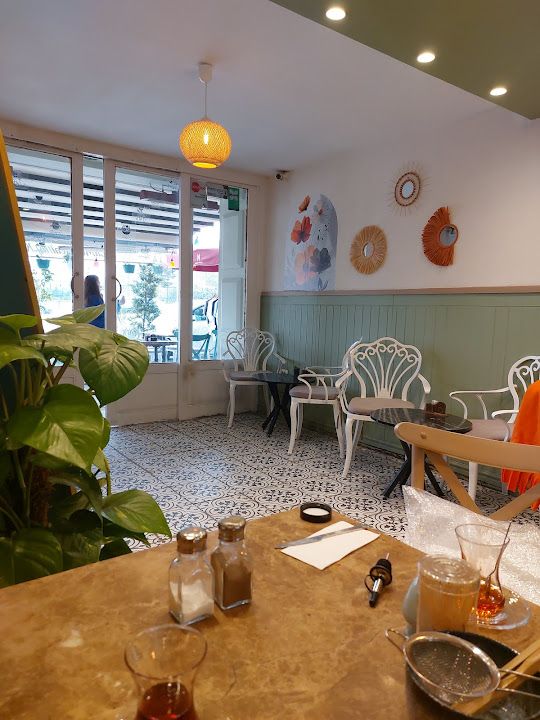 Lumos healthy kitchen & coffee