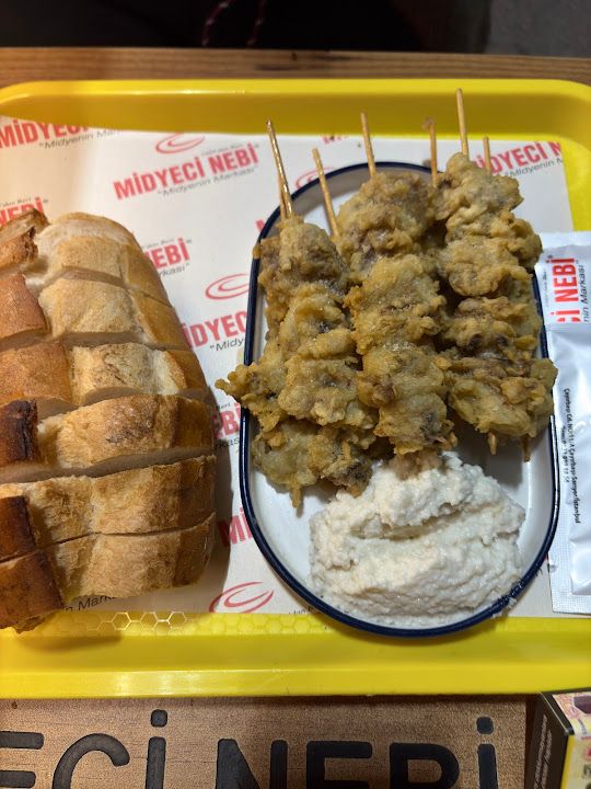 Midyeci Nebi Sarıyer