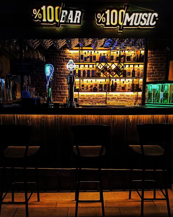 Peron Pub