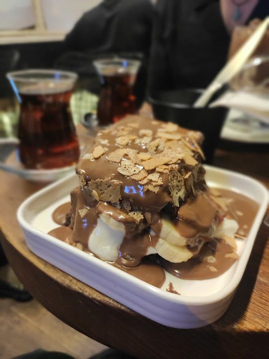 Vaveyla Chocolate & Coffee