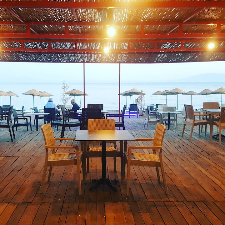 Maviş cafe&beach