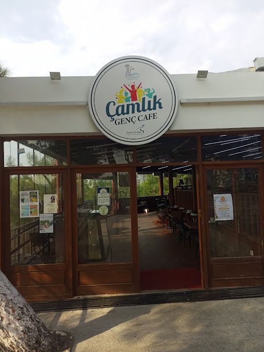Seferihisar Belediyesi Çamlık Genç Cafe