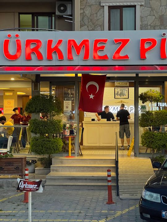 Ürkmez Pide Kebap Salonu