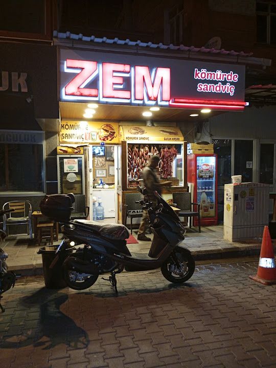 Zem Kömürde Sandviç