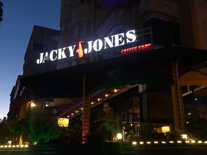 Jacky Jones L Nargile L Restoran L Kafe