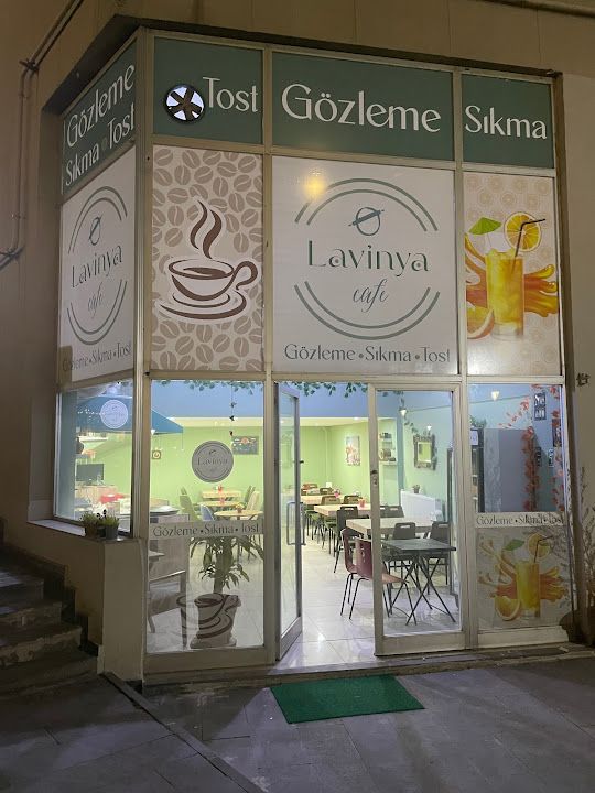 Lavinya Cafe