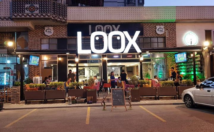 Loox Cafe & Restaurant