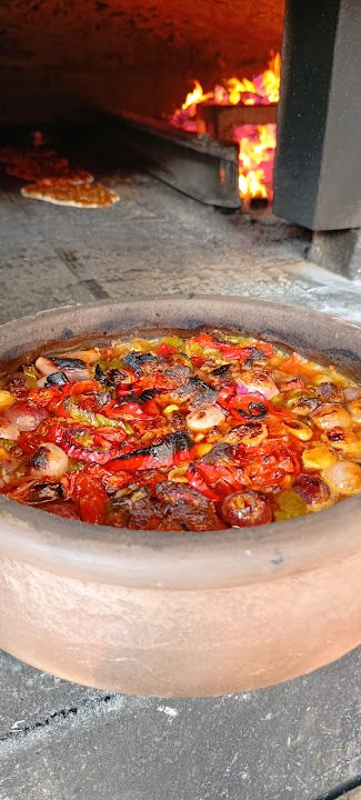 Usta Eller Pide Ve Lahmacun Salonu Bayram Usta