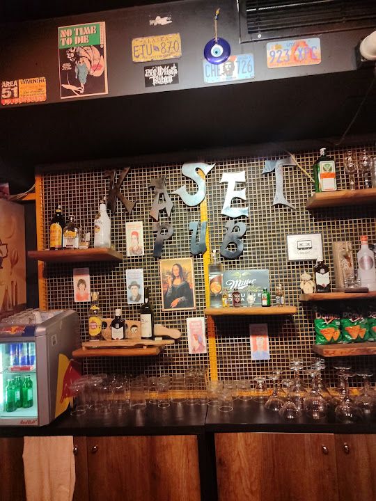 Kaset Pub