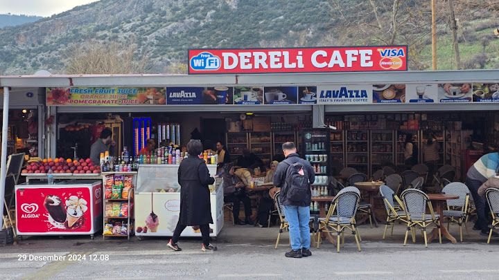 Dereli cafe
