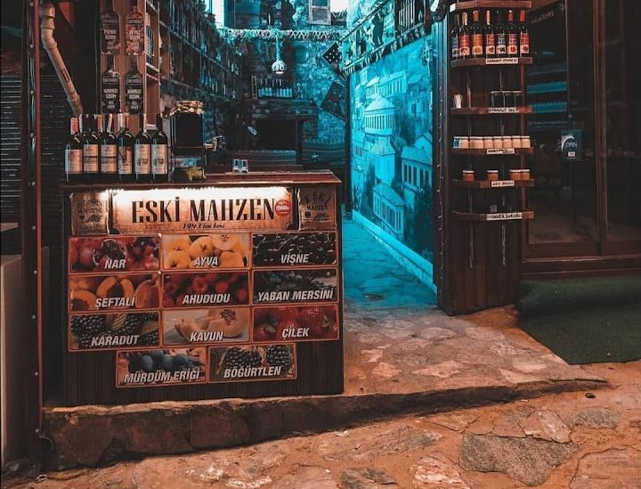 Eski Mahzen Evi