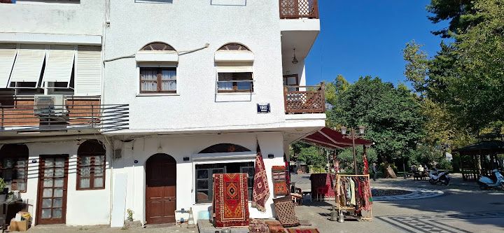 Sarmaşık cafe