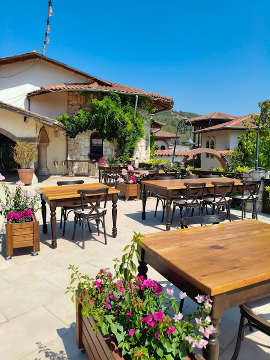 Yedibilgeler bagevi restaurat