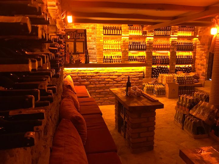 Zeus wine house