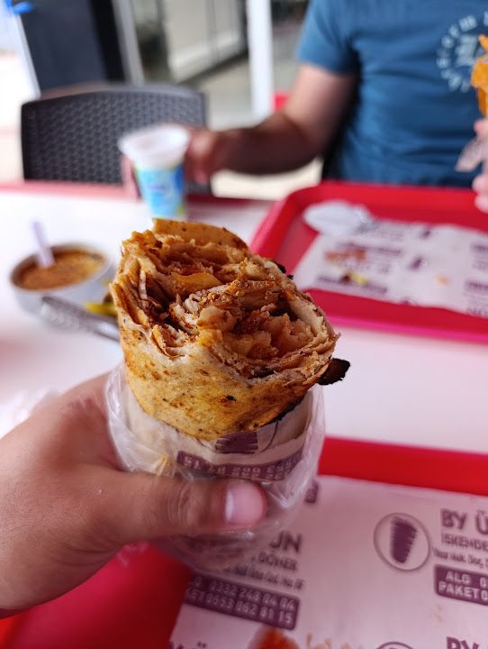 By Üstün İskenderun Döner