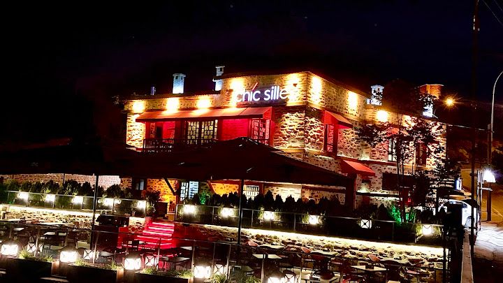 Chic Sille Lounge Cafe