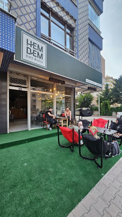 Hemdem Cafe Bistro