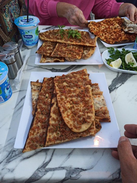 Köşem Etliekmek