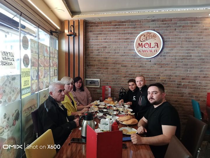 Mola Cafe Ve Kahvaltı Salonu