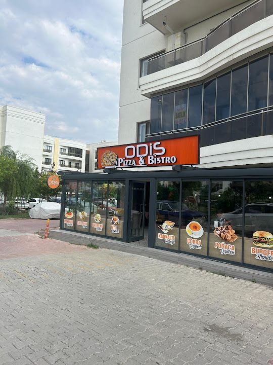Odis Pizza & Bistro