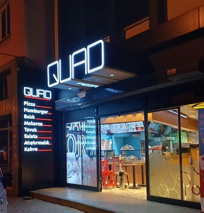 Quad Pizza Restoran