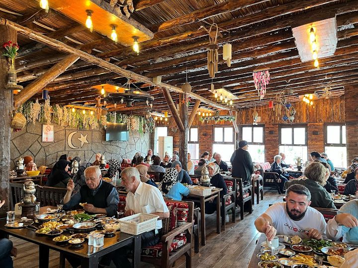 Sille Kemeralti Serpme Kahvaltı ve Izgara