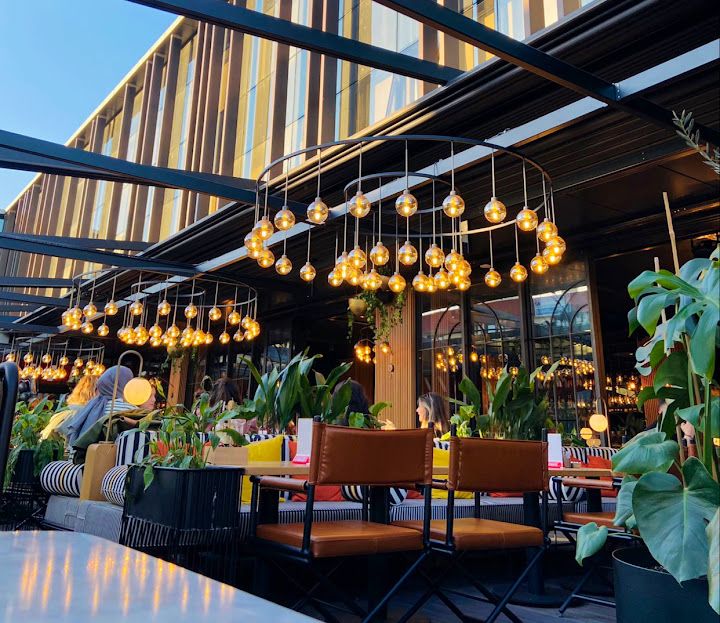 Happy Moon's Cafe Serdivan
