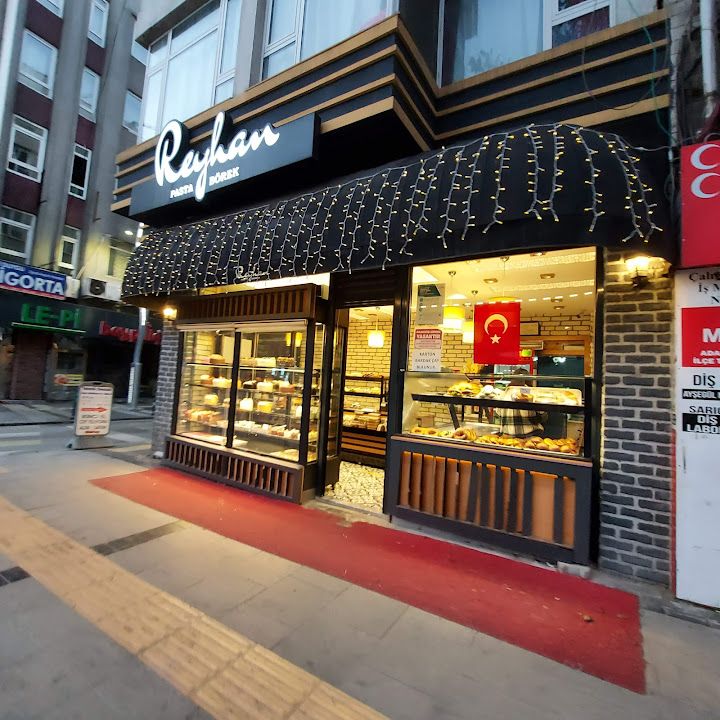 Reyhan Cihan Pasta Cafe