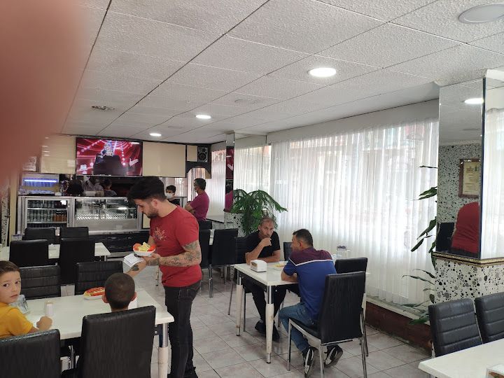 Cömert Pide Ve Kebap Salonu