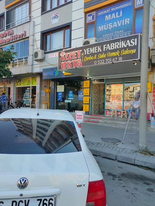 Izzet Usta