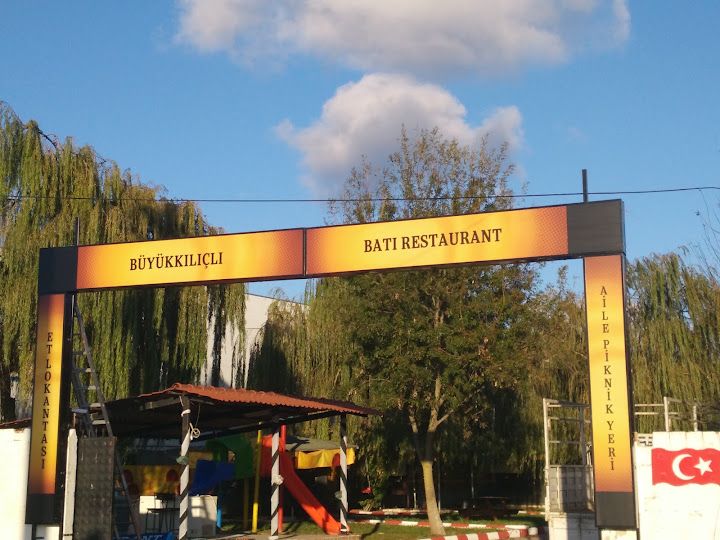 büyük kılıçlı batı restaurant aile piknik bahçesi