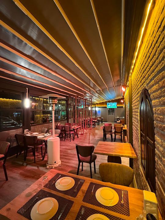 Çinar Cafe & Restoran