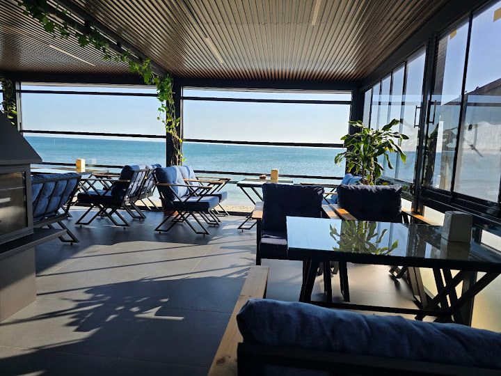 Kıyı Beach Cafe