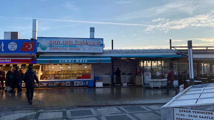 Sırrı Reis Balık Evi