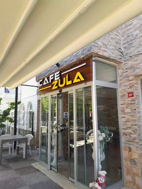 Zula Cafe Bistro Beach MRA