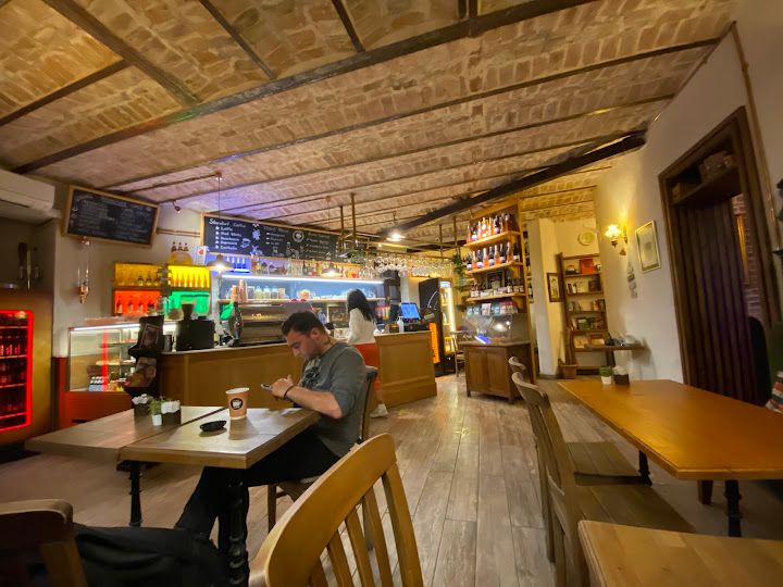 Alman Cafe Valikonağı
