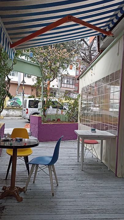 Bir Dilek Tut Cafe