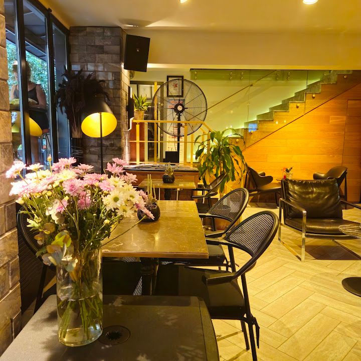 Cafe Zone - Restaurant & Bar