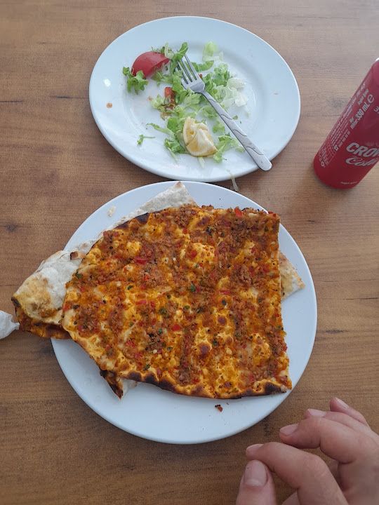 Emir Sultan Pide Ve Lahmacun