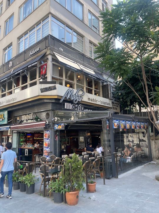 Mono Cafe & Brasserie