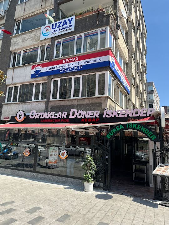 Ortaklar Döner İskender