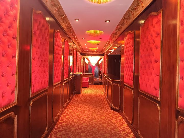 Playshow Night Club