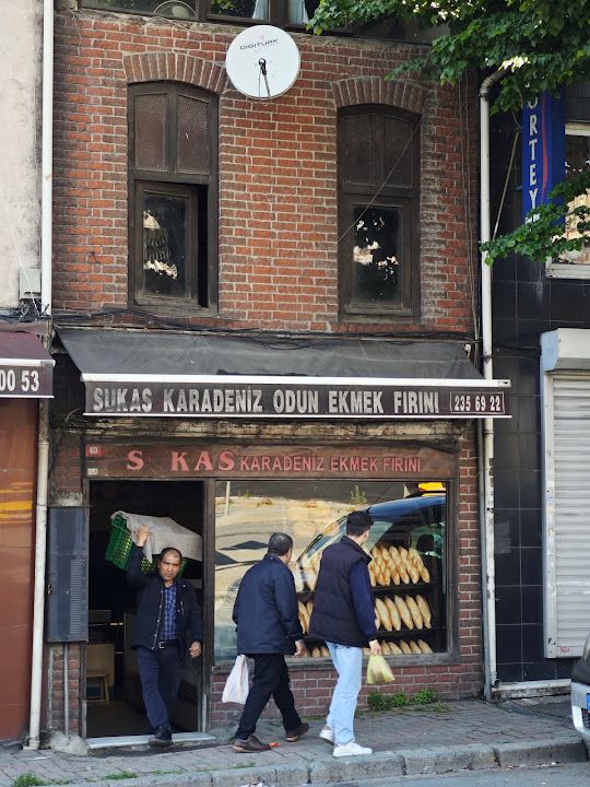Sukas Karadeniz Odun Ekmeği