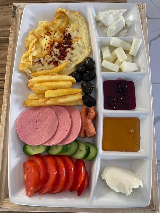 Turkuaz Kahvalti & Tost Evi