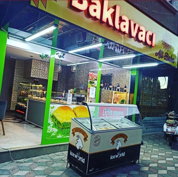 Baklavacı Ali Baba (Baklava Ve Çiğ Köfte) Soma