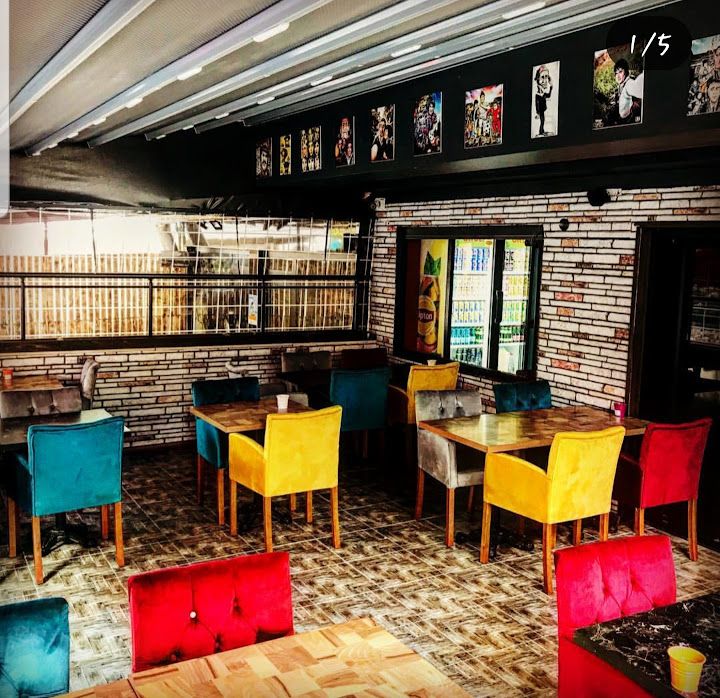 Cafe Bronze