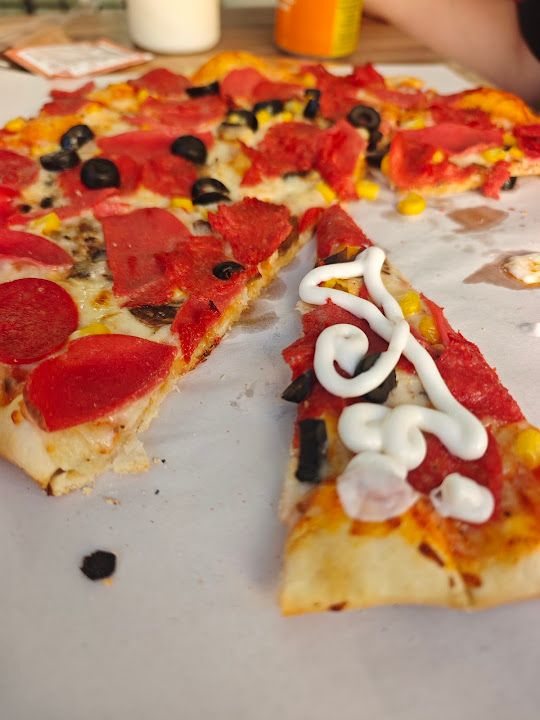 Soma's Pizza