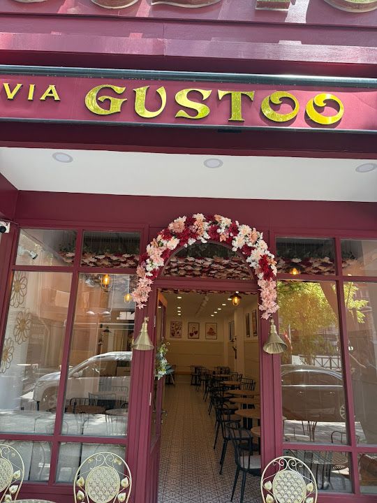 Via Gustoo