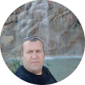 Suat Akdemir