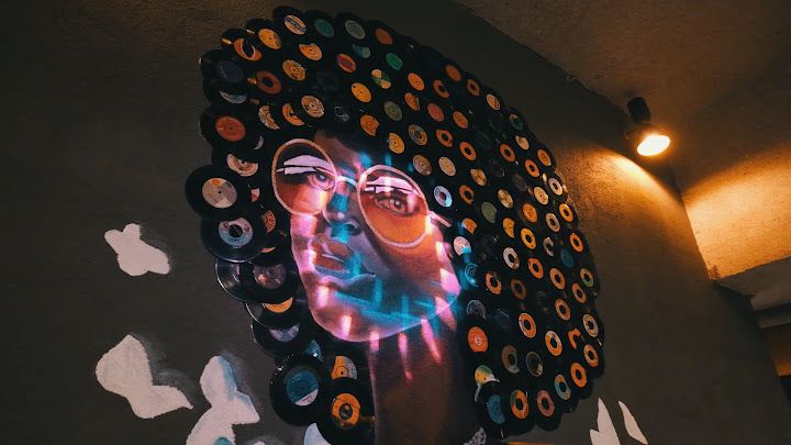 6 Punk Pub & Cafe